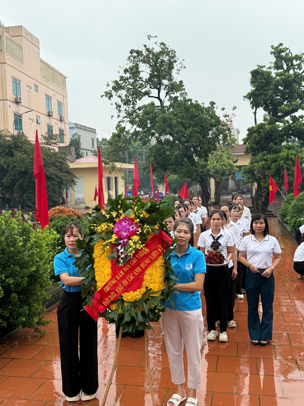 TRƯỜNG MN CAO VIÊN II TRI ÂN CÁC ANH HÙNG LIỆT SỸ